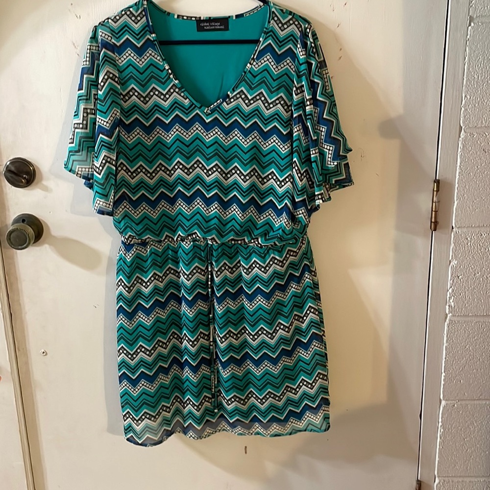 Short sleeve dress